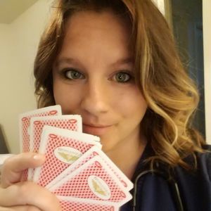 Meet your Posher, Crystal